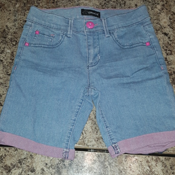 Shorts - Picture 3 of 3